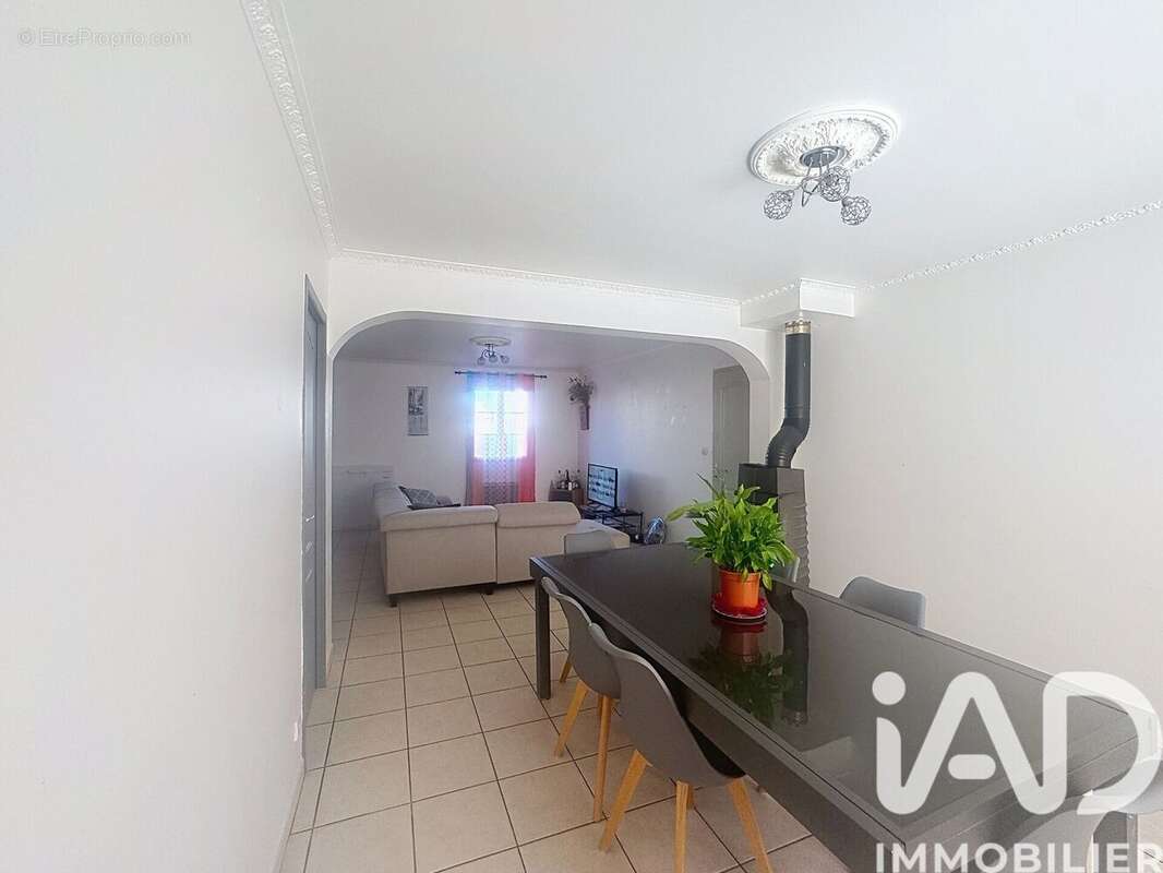 Maison 98 m² à Pont-Saint-Esprit  - photo 9