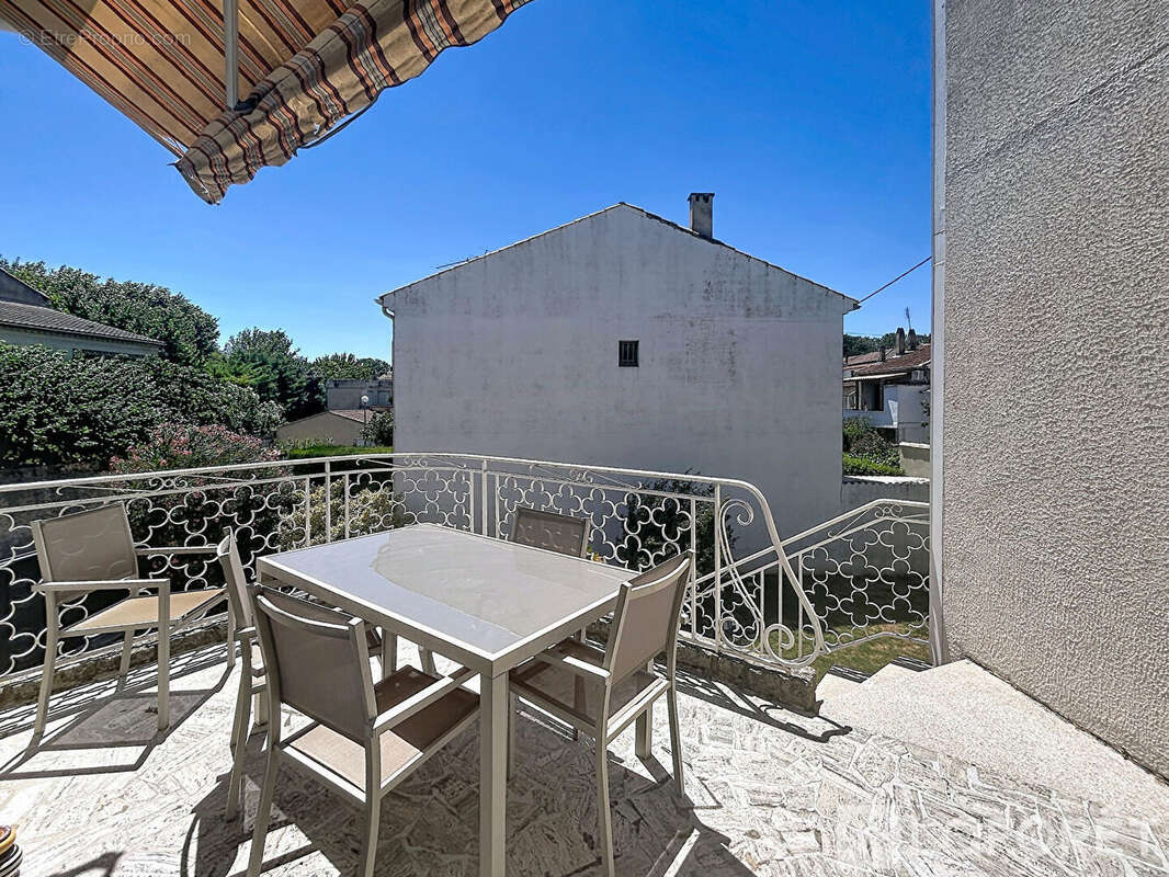 ORANGE CENTRE - Grande maison 168m², sur jardin. - photo 2