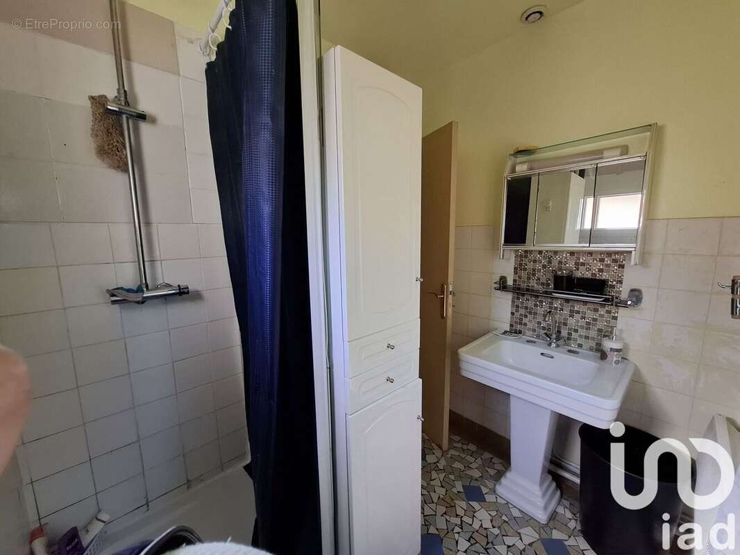 Maison 55 m² à Saint-Antonin-De-Sommaire  - photo 8