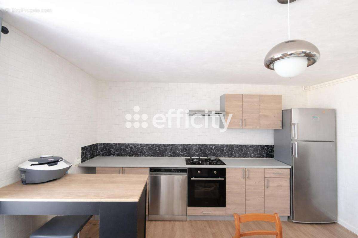 Maison 74 m² à Biard  - photo 2