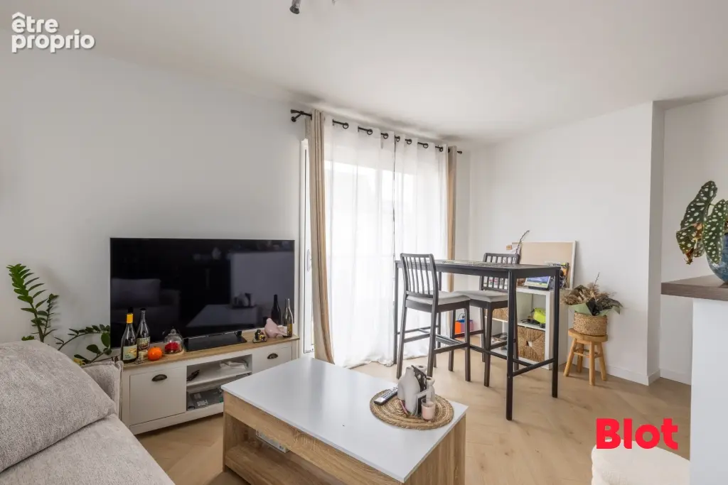 Appartement à SAINT-ERBLON