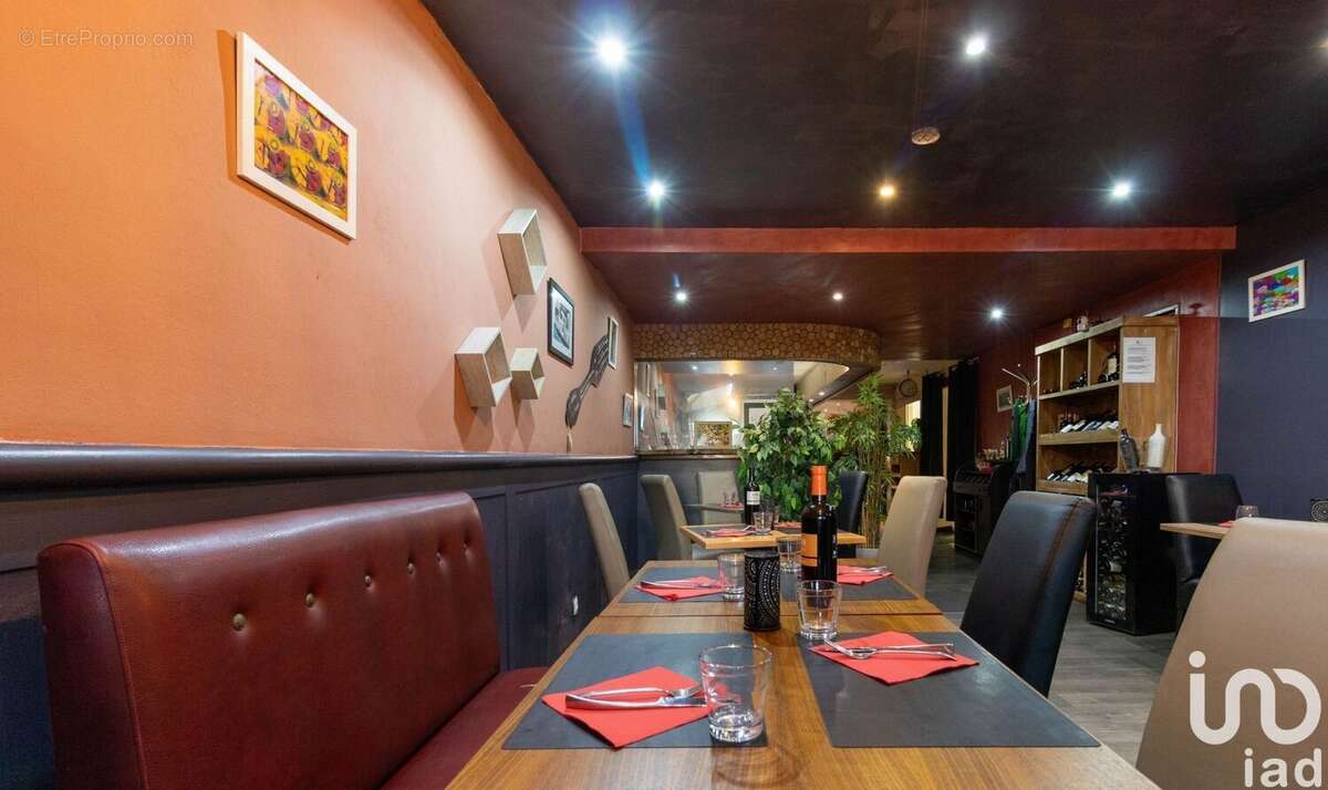 Photo 8 - Commerce à CONCHES-EN-OUCHE