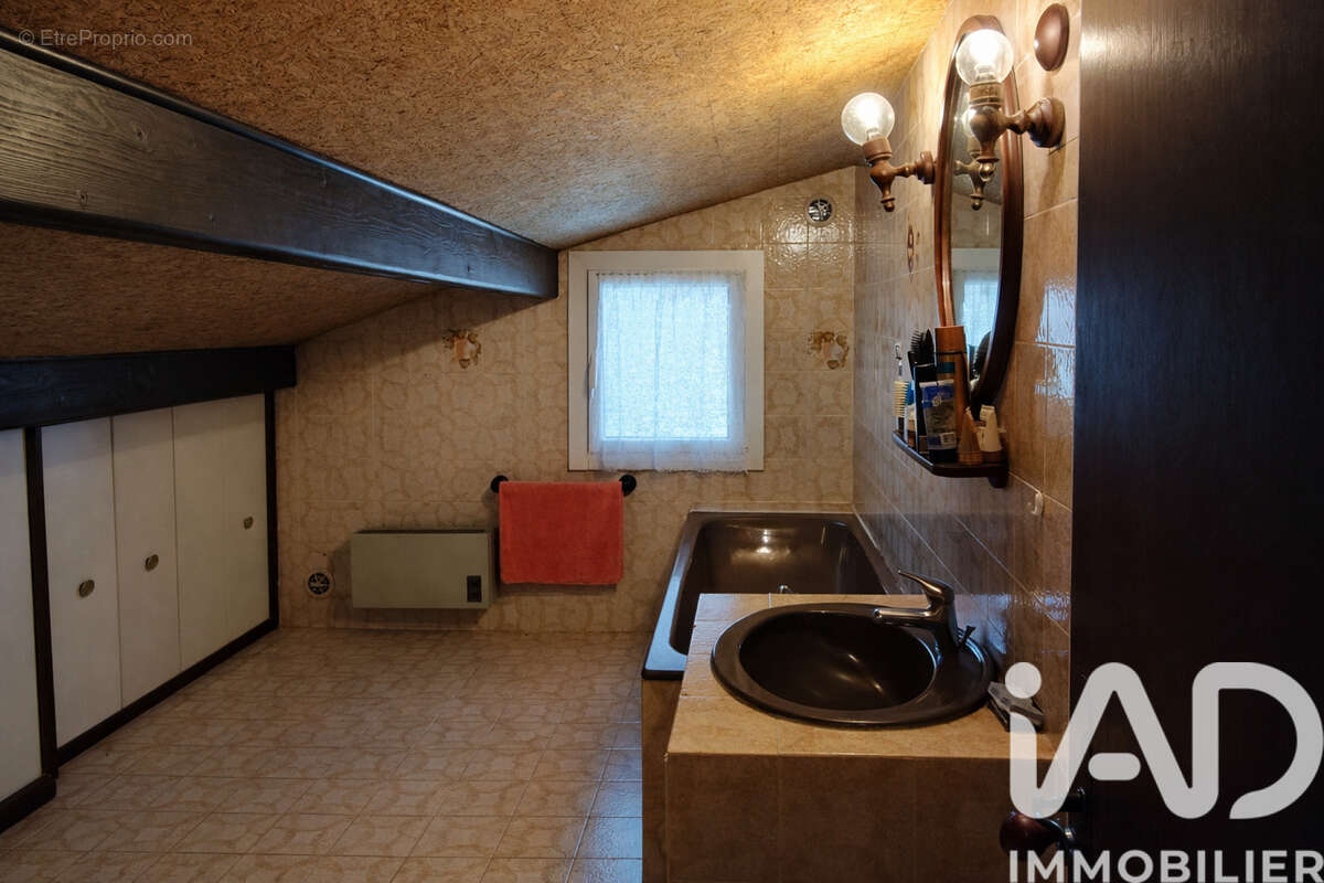 Photo 8 - Maison à SAINT-CHAMAS