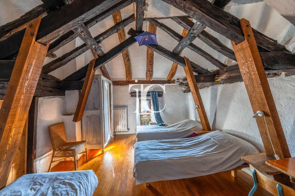 Maison à LABLACHERE