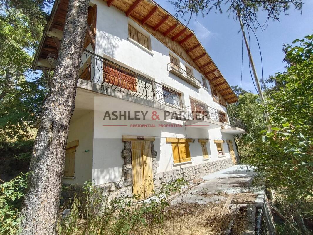 Appartement à PEONE