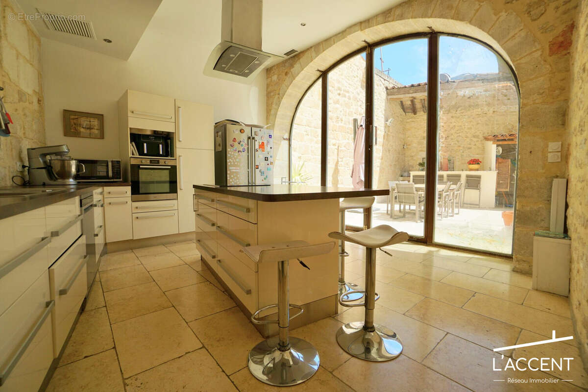 Maison à SAINT-GILLES