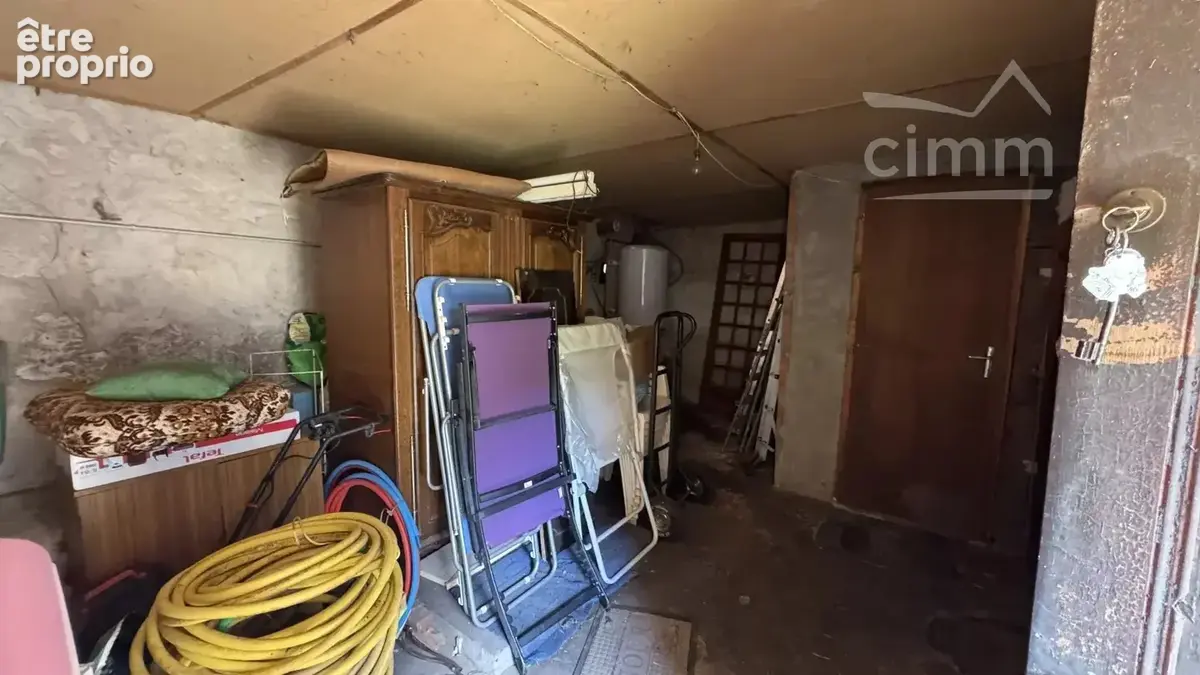 Ancienne bâtisse rénovée avec dépendances - photo 13