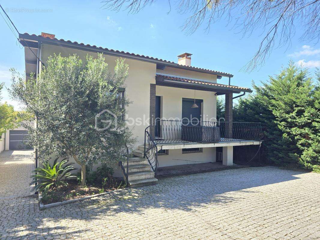 Maison à SAINTE-FOY-D'AIGREFEUILLE