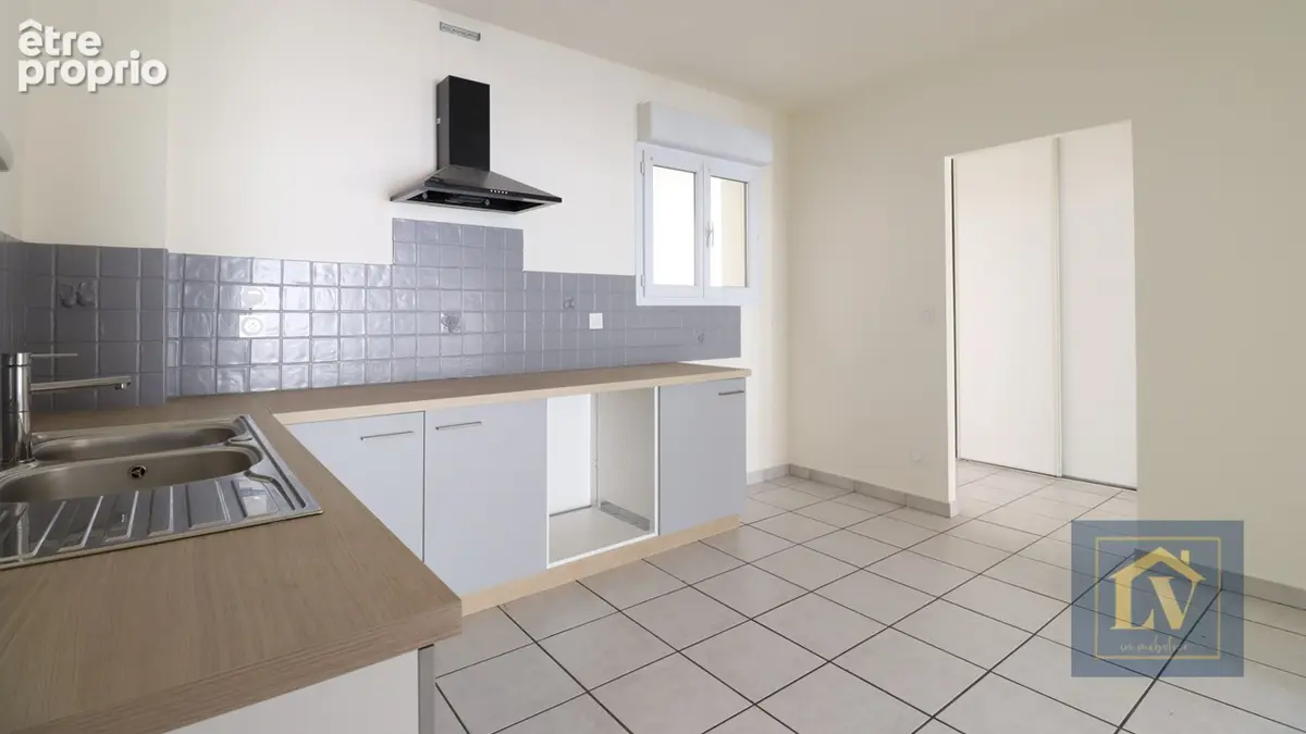 A vendre spacieux T3 avec place de stationnement dans garage - photo 5
