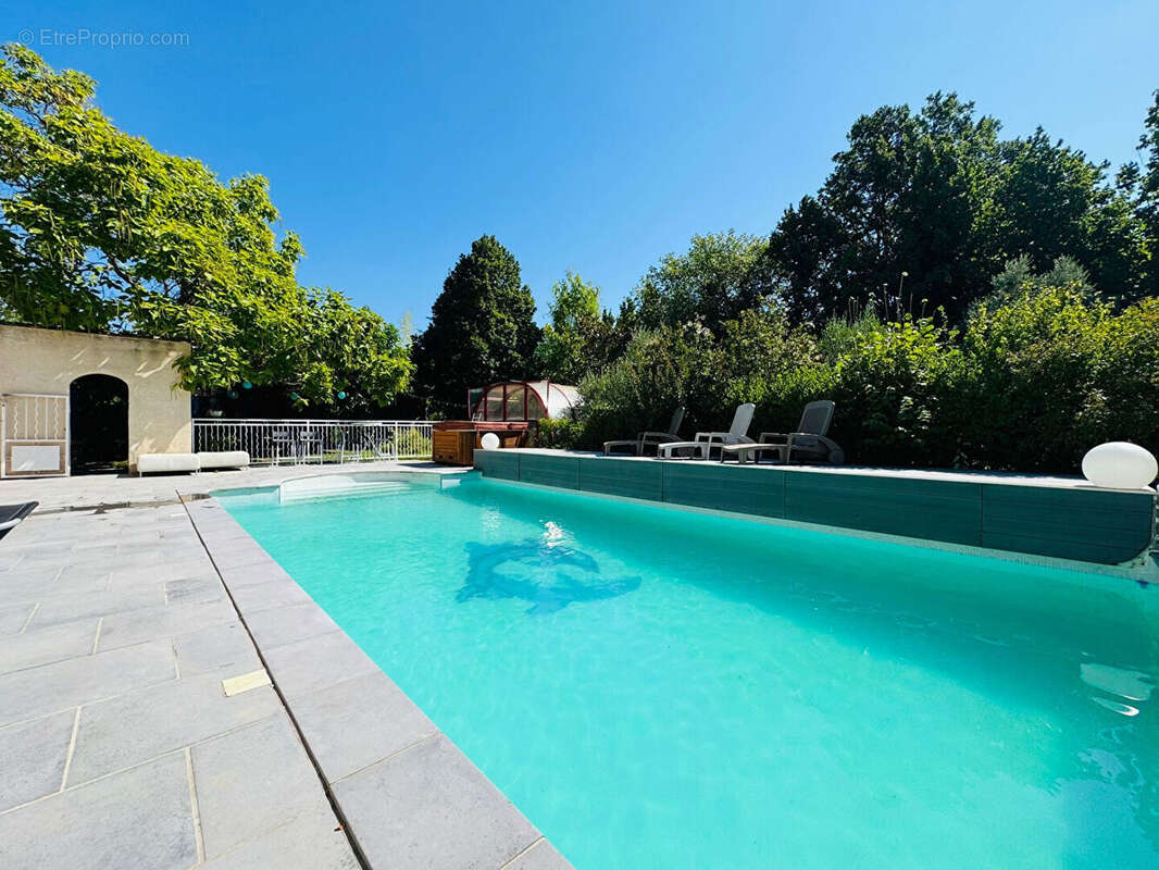 Maison à SAINT-CANNAT