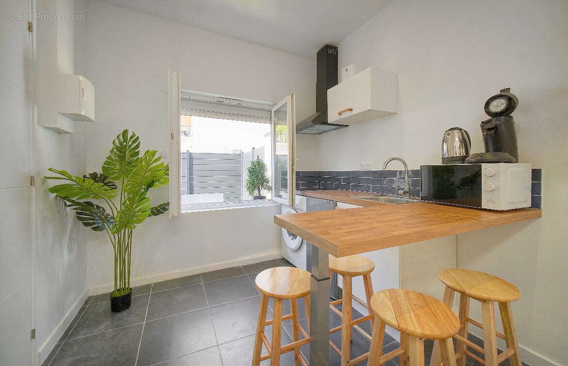 Cannes anglais au calme  villa t5/ t6 de 118 m2 terrasse 80m2 sud ouest 10 % rentabilite - photo 5
