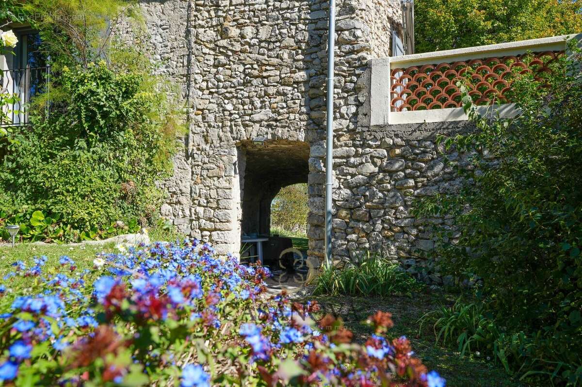 Maison à SAINT-CHRISTOL-LES-ALES