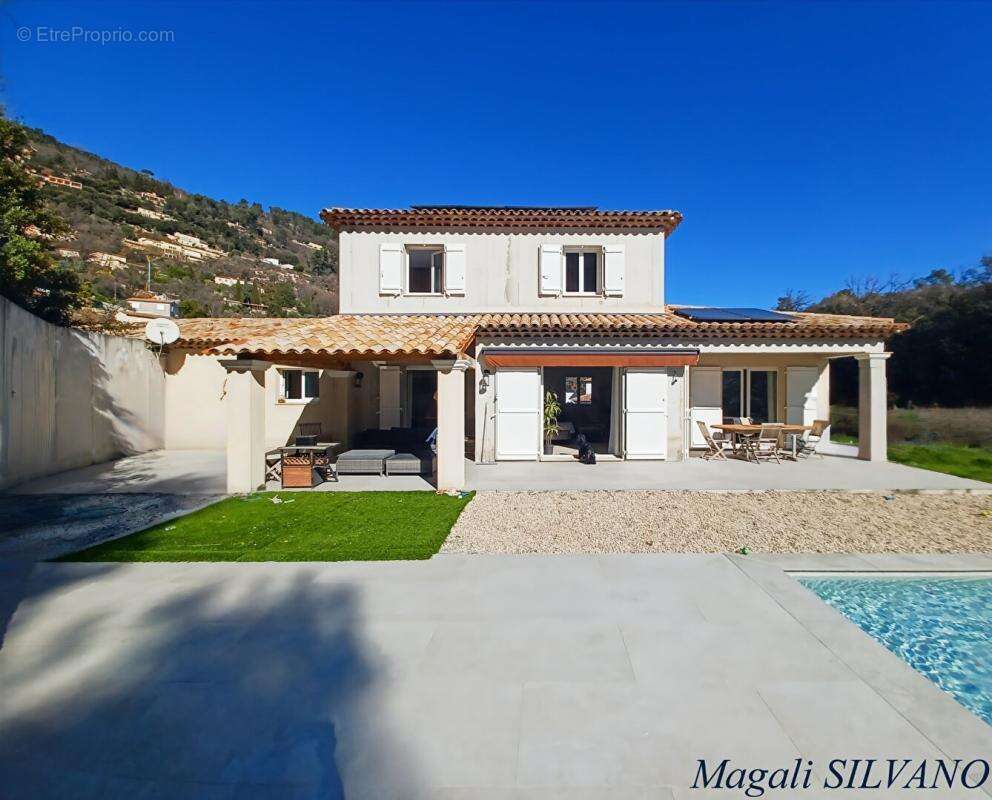Villa F5 vue mer avec piscine à pied du village - photo 18
