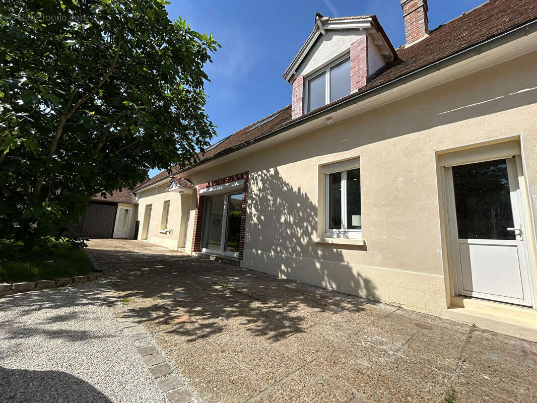 Maison à CHARTRES