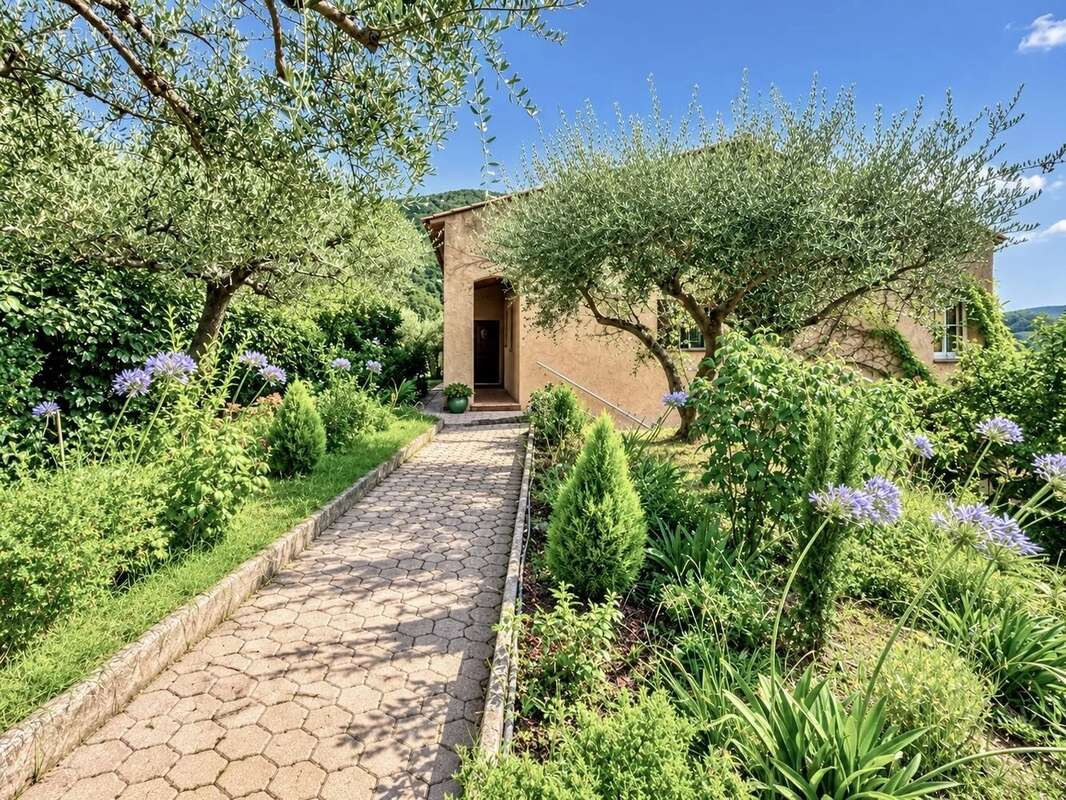 Saint Blaise - Villa 8 Pièces avec jardin - photo 2
