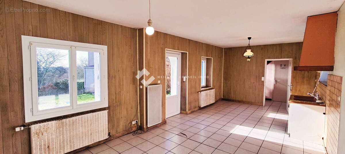 Maison à CAUREL