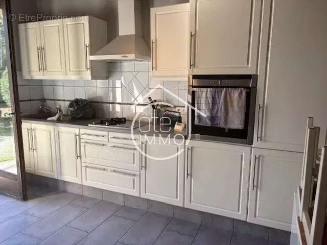 Maison à SAINT-PIERRE-D'EYRAUD