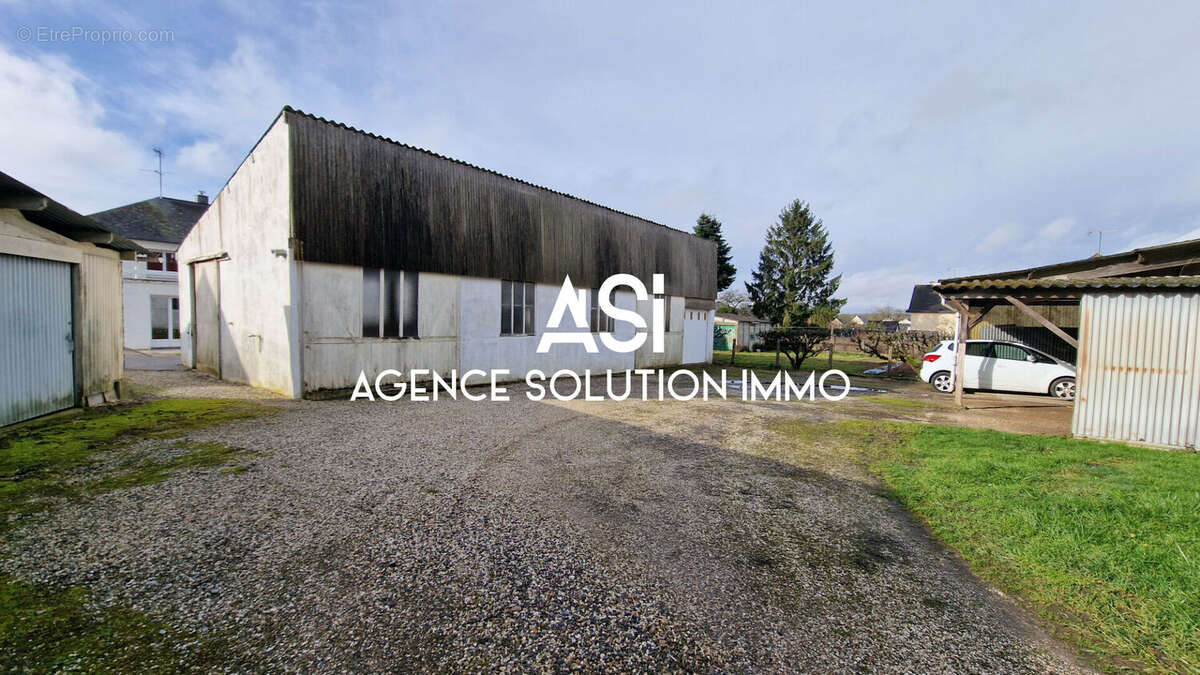 Maison à L'HUISSERIE