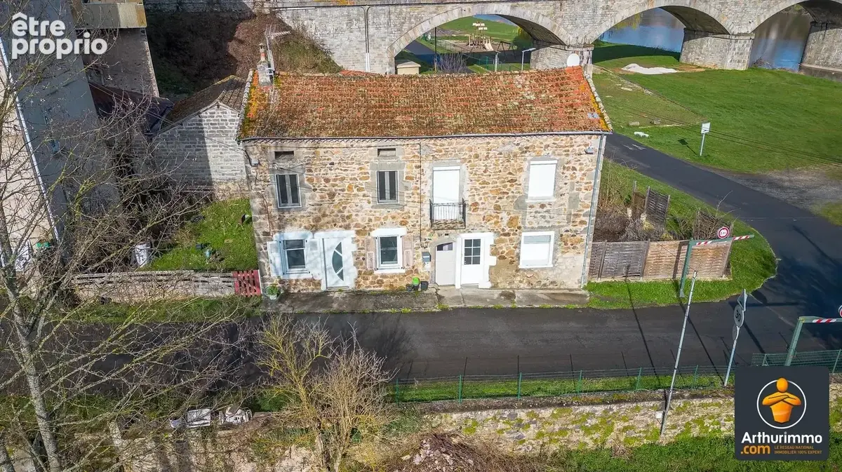 Appartement à RETOURNAC