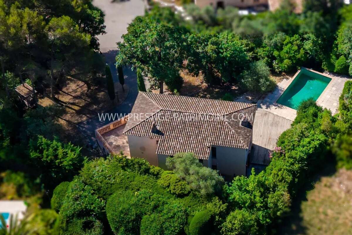 Villa d'architecte – secteur residentiel - photo 15
