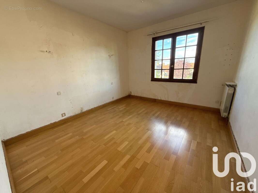 Photo 7 - Maison à LA LOUPTIERE-THENARD