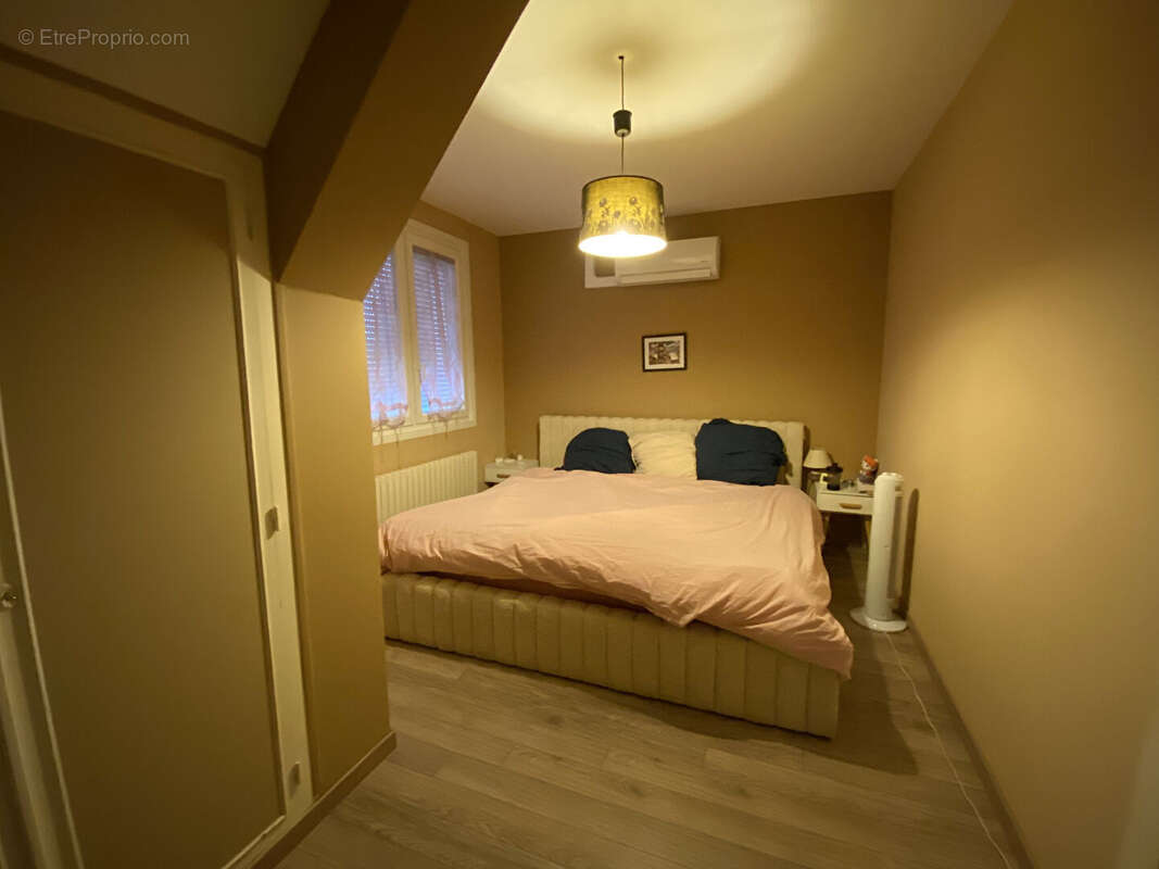 Maison à CEZY