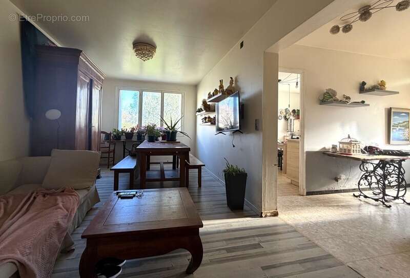 Maison à SAINT-SULPICE