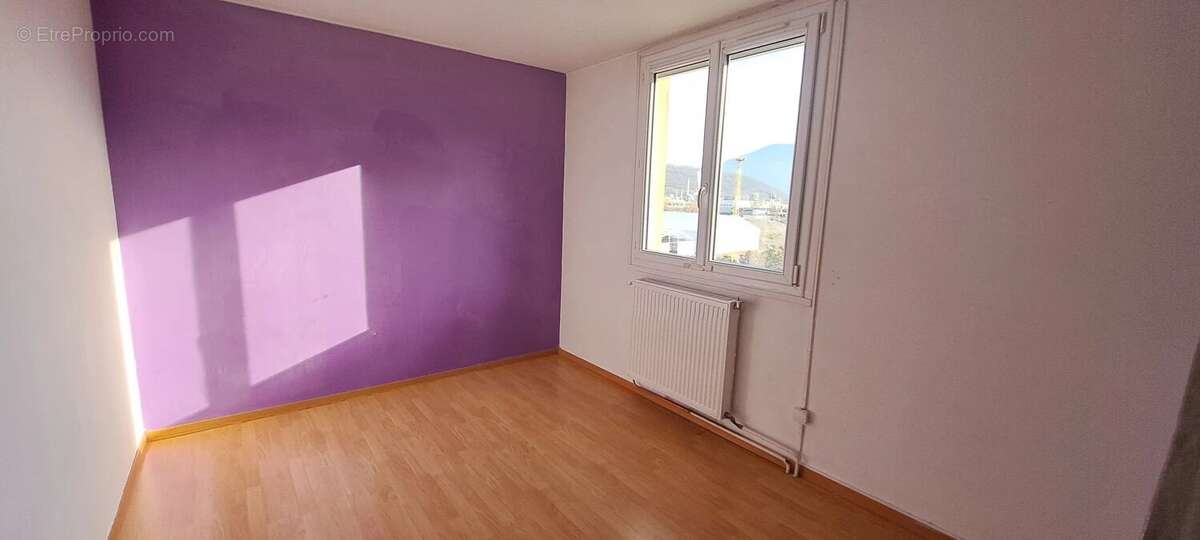Appartement à LE PONT-DE-CLAIX