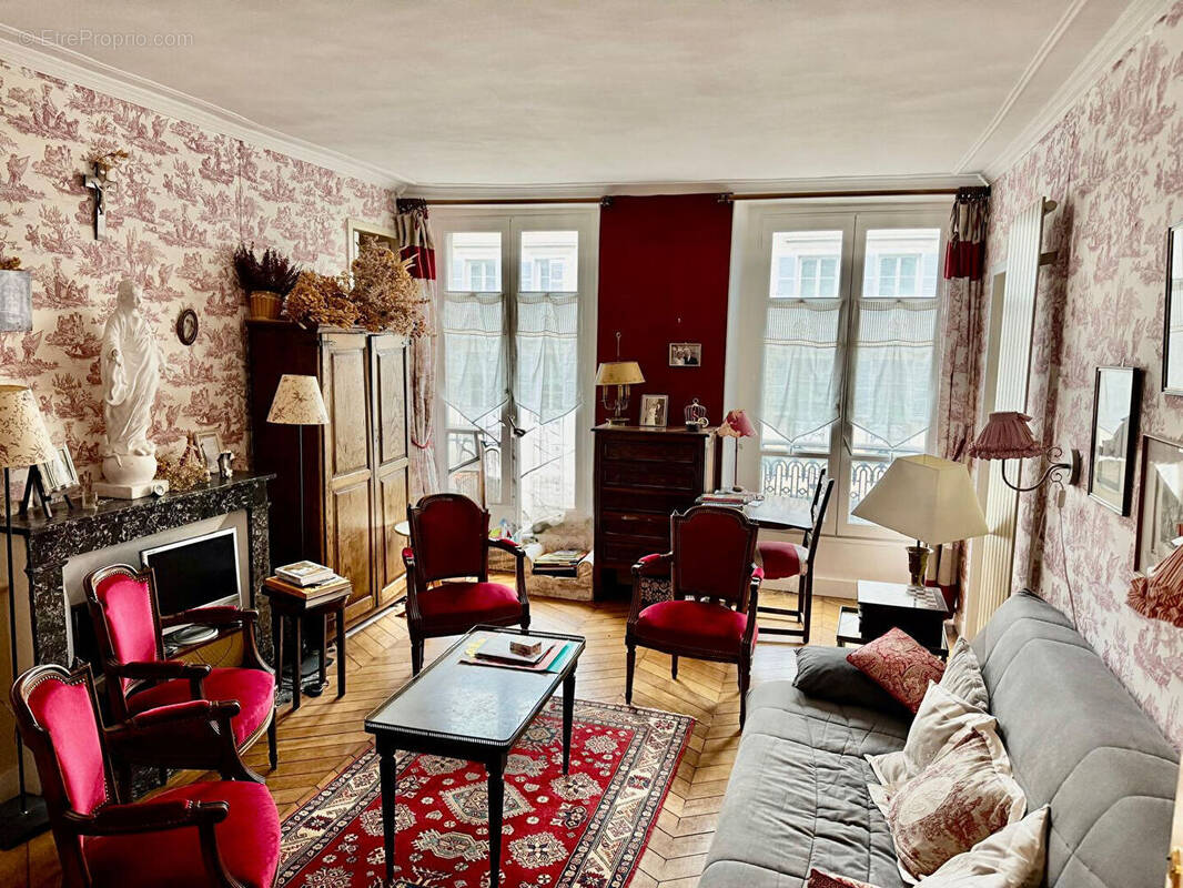 Appartement à VERSAILLES