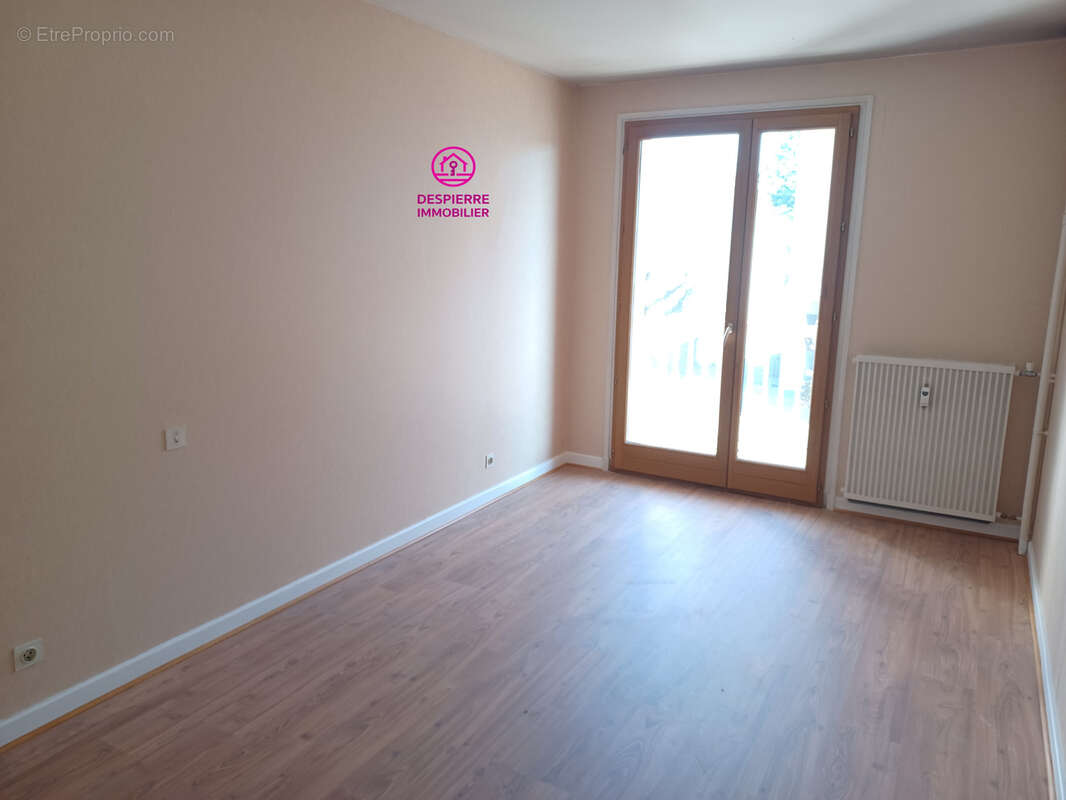 Appartement à ROUSSILLON