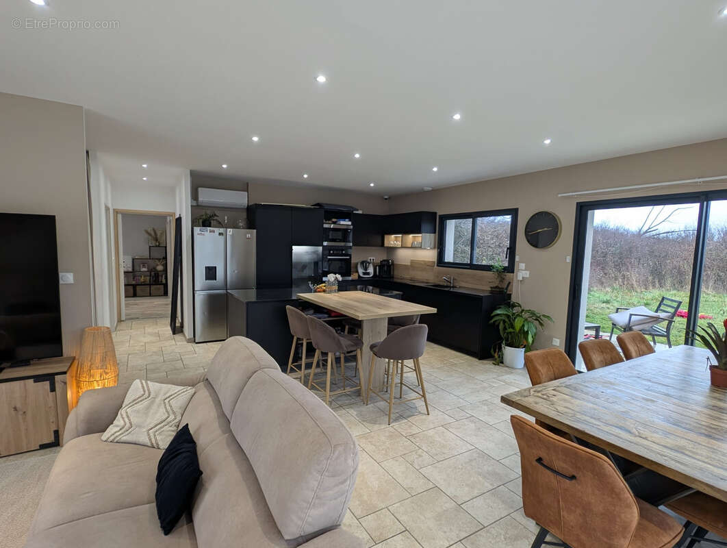 Maison à VERNOSC-LES-ANNONAY