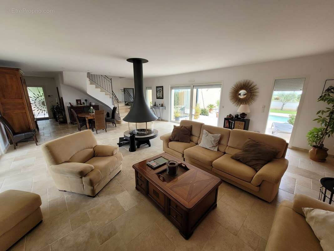 Maison à SAINT-GENIES-DE-FONTEDIT