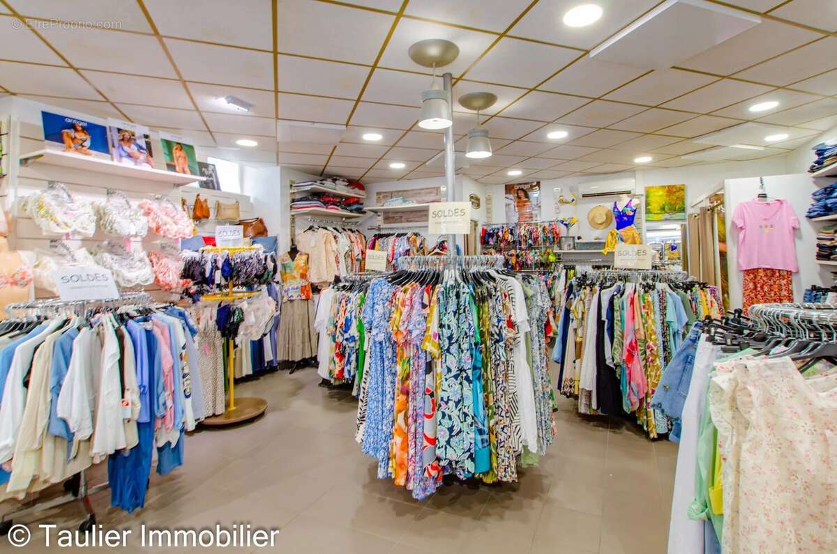 Fonds de commerce - Boutique Prêt-à-porter - Centre-ville - photo 7