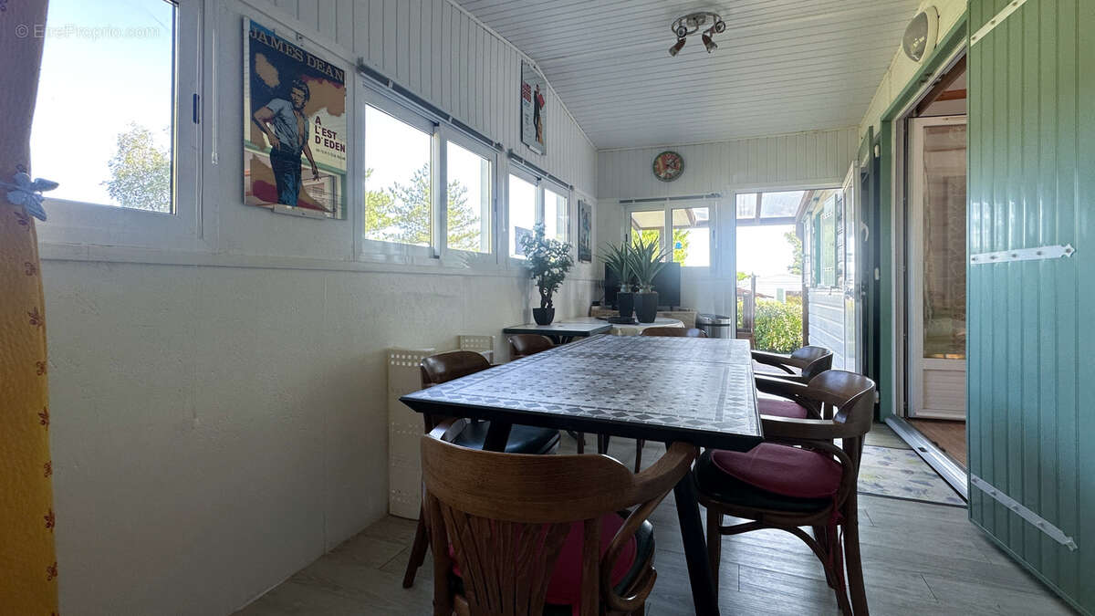 Maison à MOUTIERS-LES-MAUXFAITS