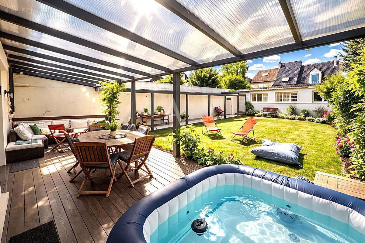 Maison à FONTENAY-SOUS-BOIS