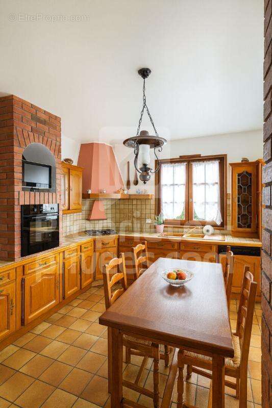 Maison à SAINTE-FOY-LES-LYON