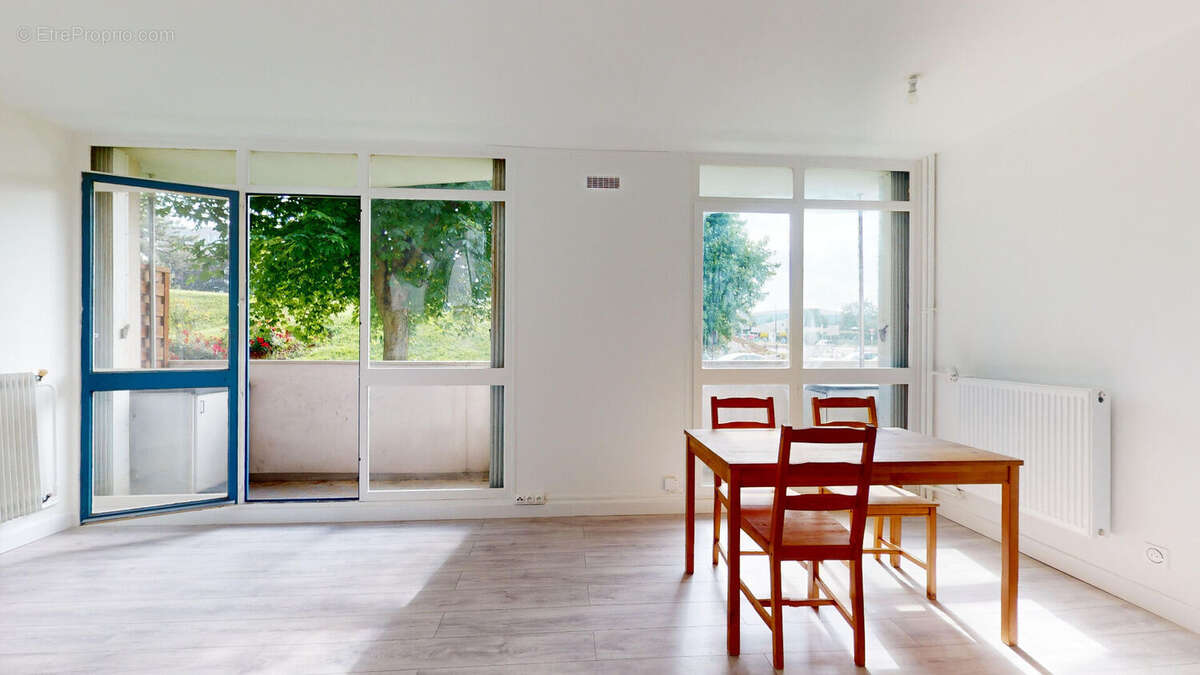 Appartement à PLAISIR