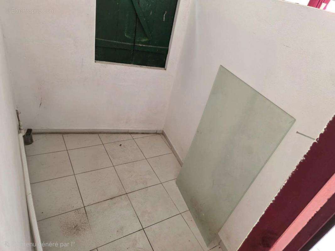 Appartement à BASSE-POINTE
