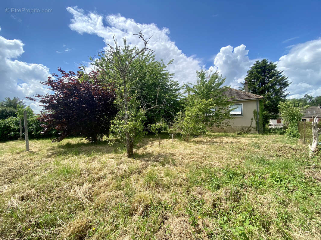 Maison à CERCY-LA-TOUR