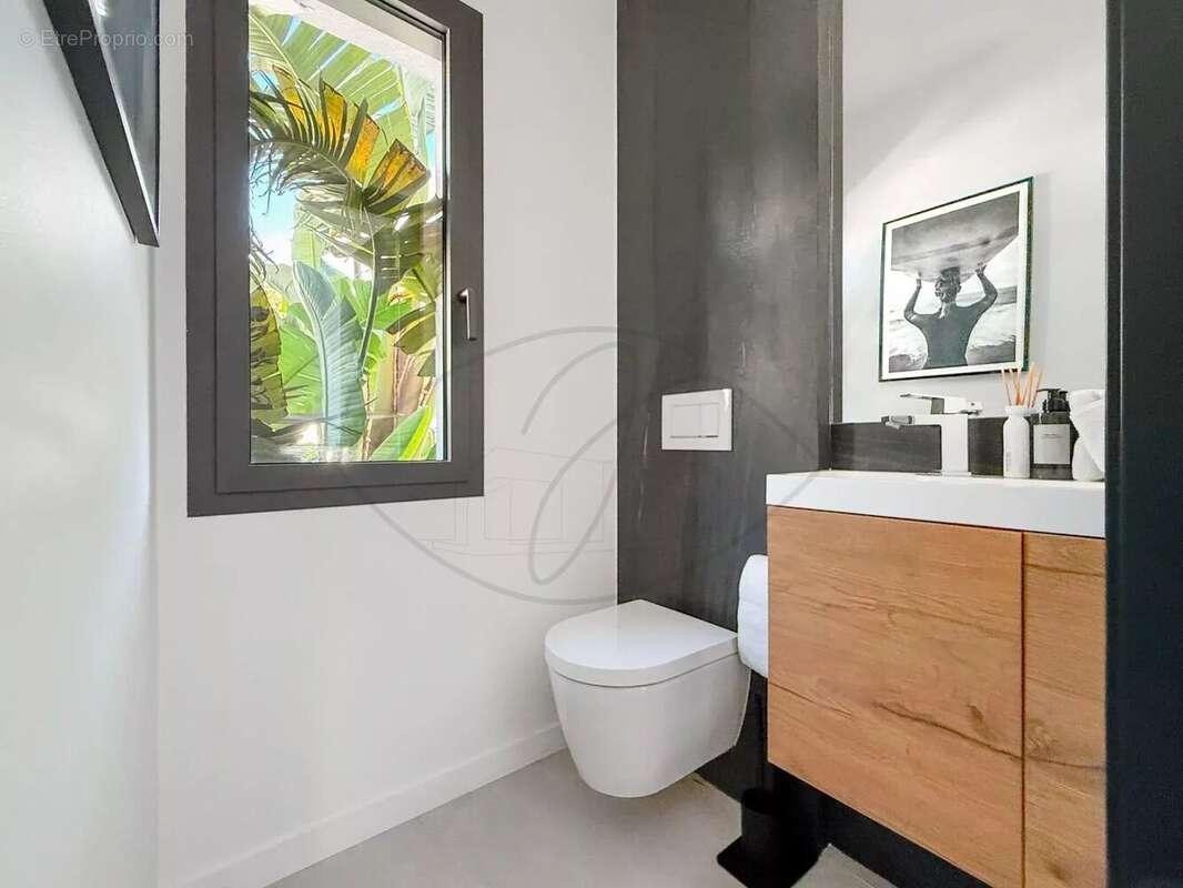 Appartement à FALICON