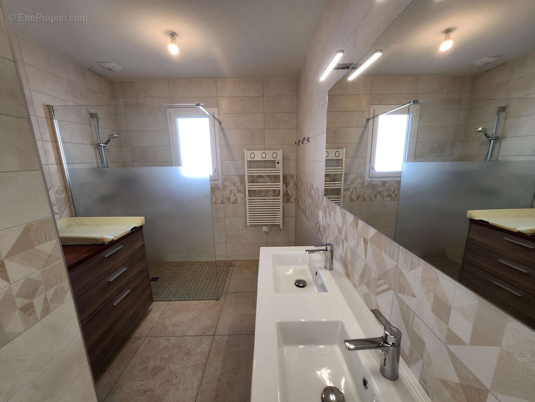 Maison à NOTRE-DAME-DE-RIEZ