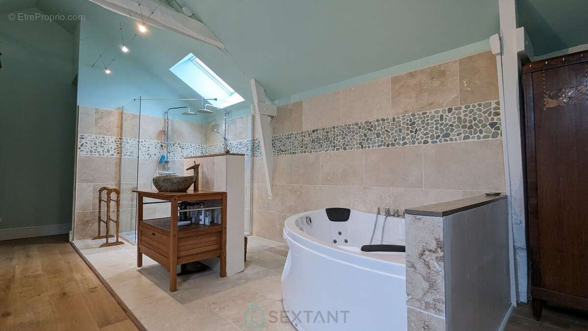 Maison à LA GACILLY