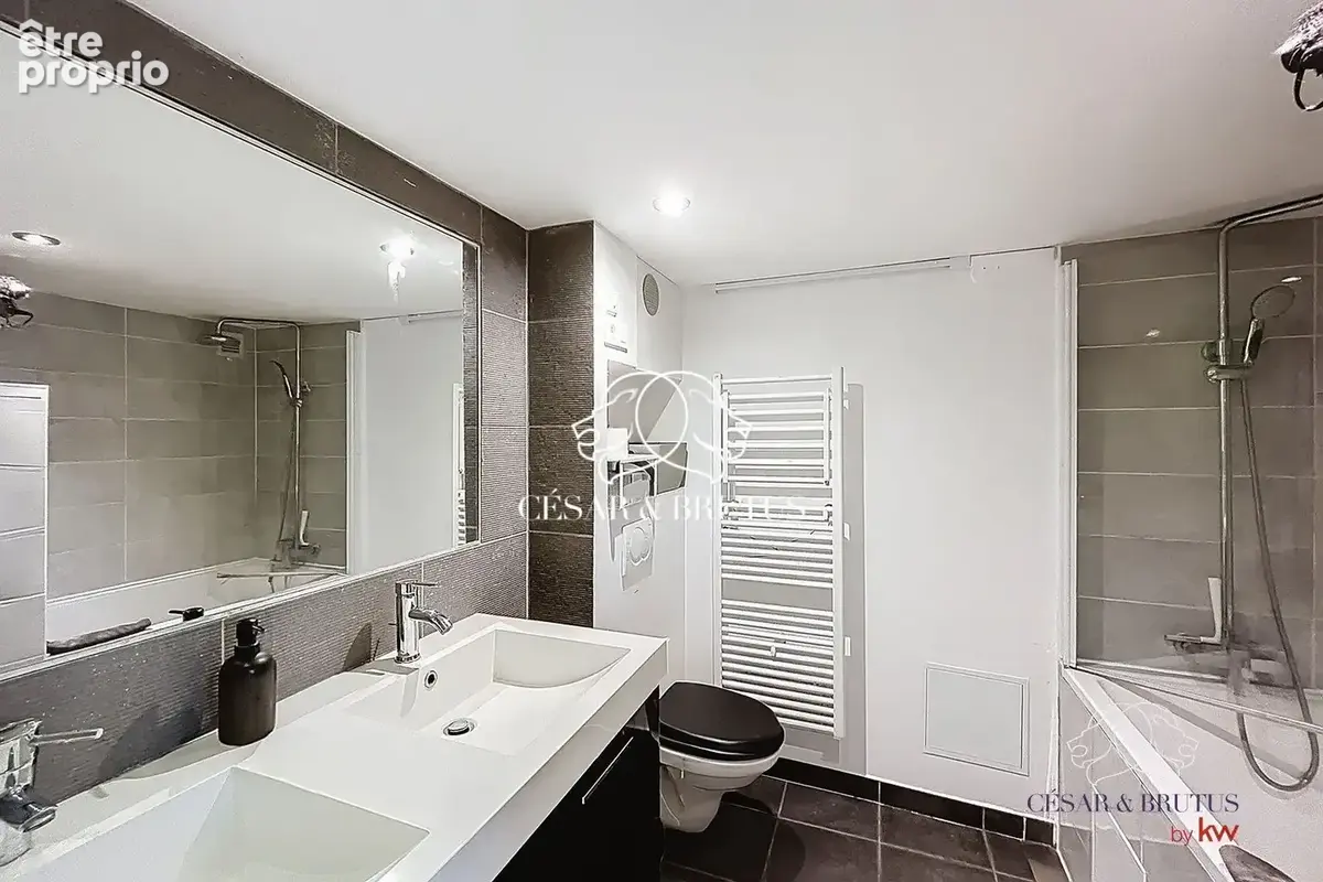 Appartement 3 pièces 54 m² à vendre à Lyon-1e (69001) - photo 2
