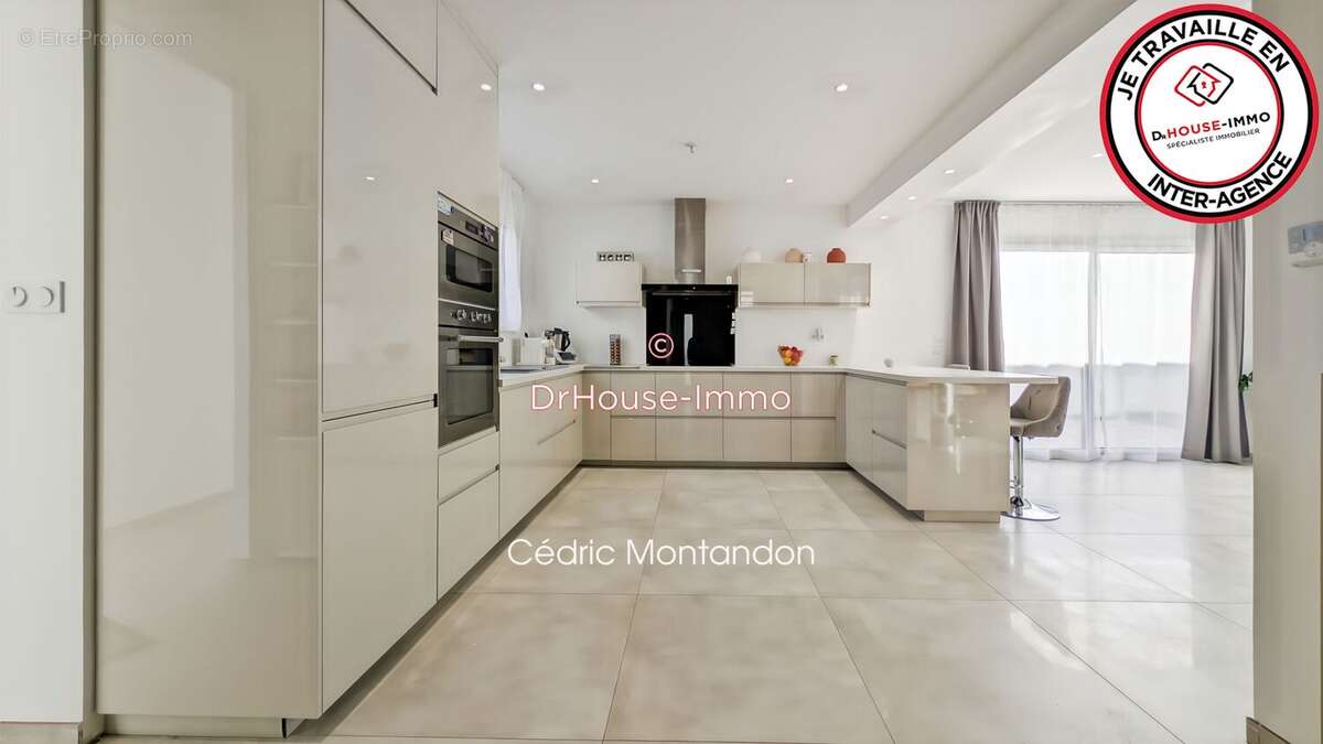 Maison à ESCOVILLE
