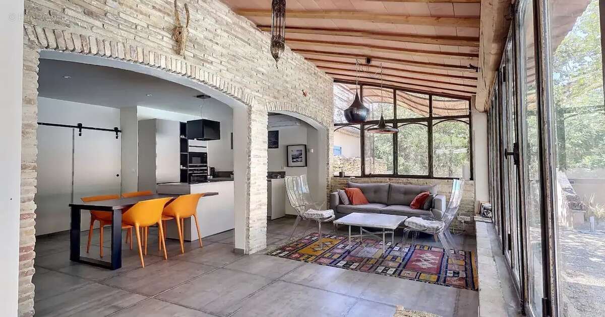 Maison à CABRIERES-D'AVIGNON