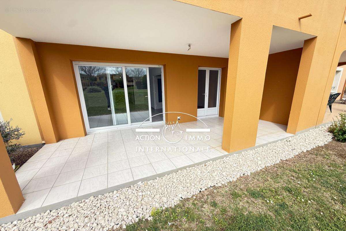 Appartement à SAINT-MARTIN-DE-CRAU