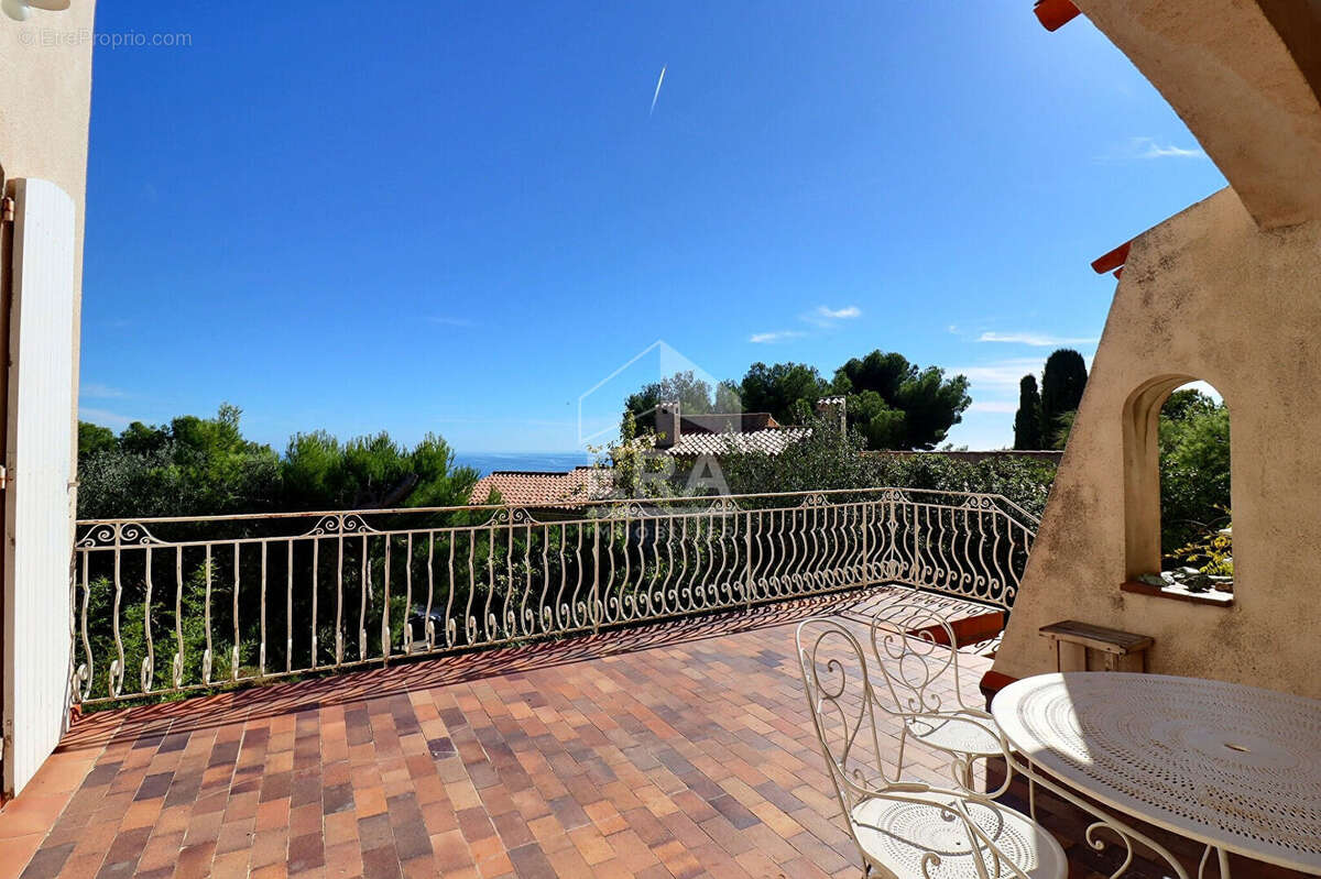 Maison à SAUSSET-LES-PINS