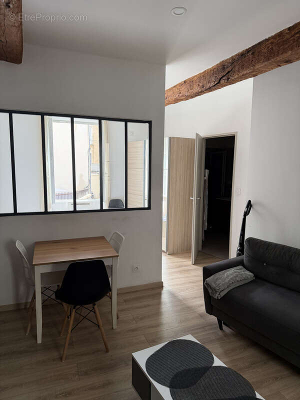 Appartement à L'ISLE-SUR-LA-SORGUE