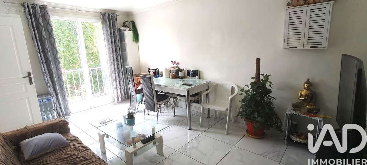 Photo 2 - Appartement à CHELLES
