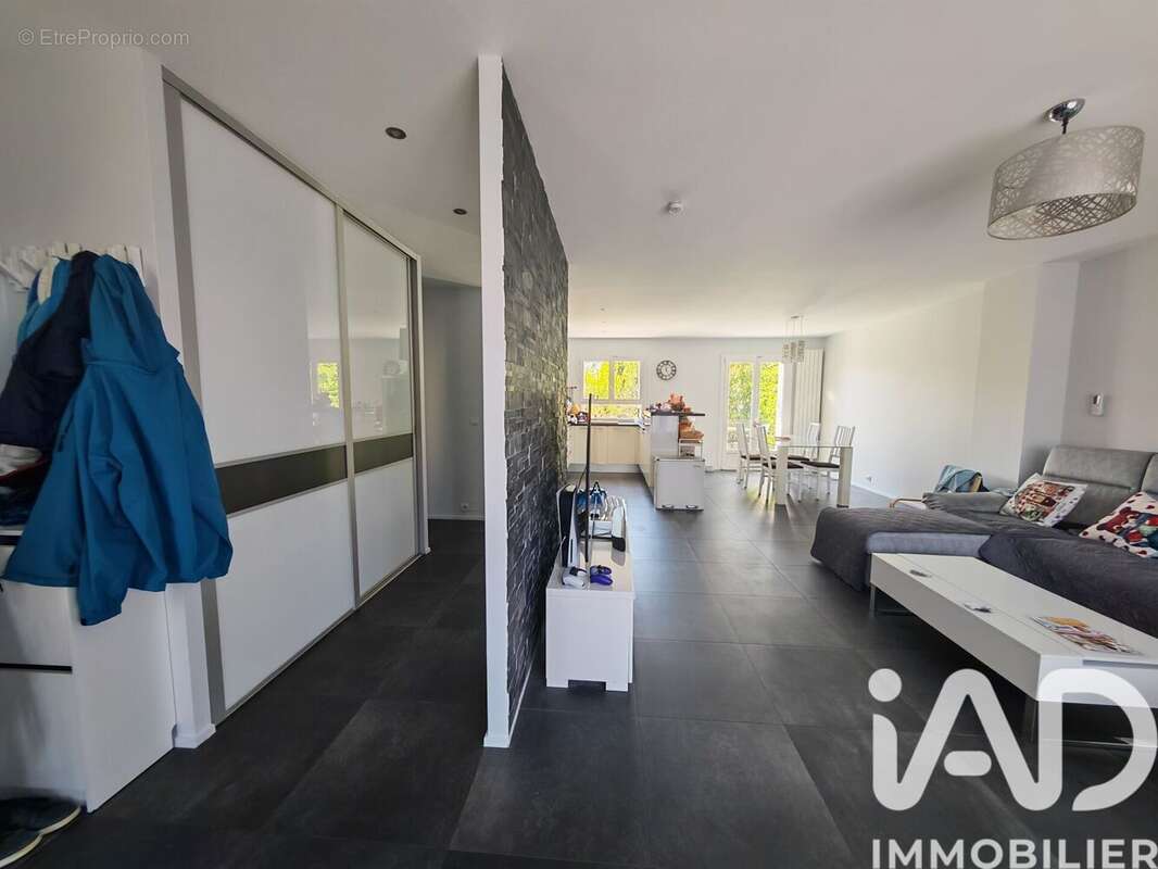 Photo 2 - Maison à YERRES